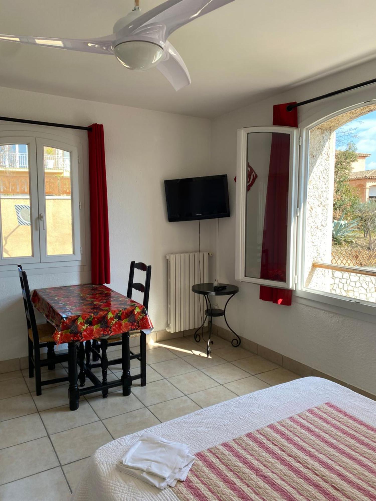 Le Mas De L'Orangerie 3 Etoiles Gréoux-les-Bains Esterno foto
